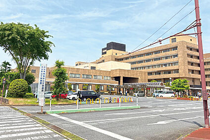 茨城県立中央病院 約670m( 徒歩9分)
