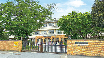 笠原小学校 約1830m～2030m(徒歩23分～26分)