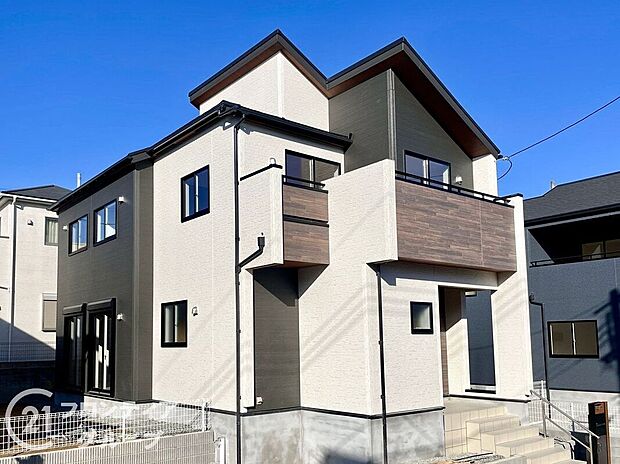 本物件は、耐震性・劣化対策・維持管理性・住戸面積・省エネルギー性・居住環境・維持保全管理の７つの条件をクリアした長期優良住宅！