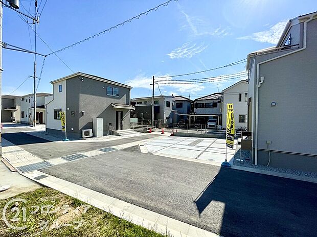 【外観】外壁にサイディング材を使用したおしゃれな外観。色柄バリエーションが豊富なため、住まいの表情を豊かに表現してくれます。また、雨で汚れを落としてくれるので、綺麗な外観が長続きします!