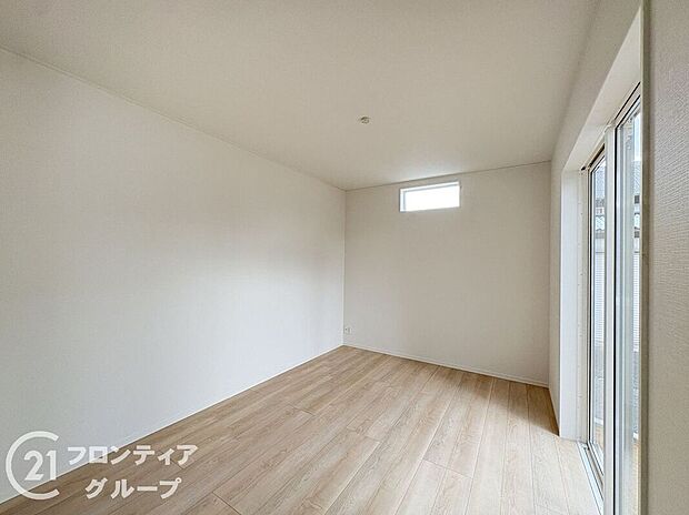 【子供部屋】新しいい草香る畳スペースは、使い方色々!客室やお布団で寝るときにぴったりの空間ですね。