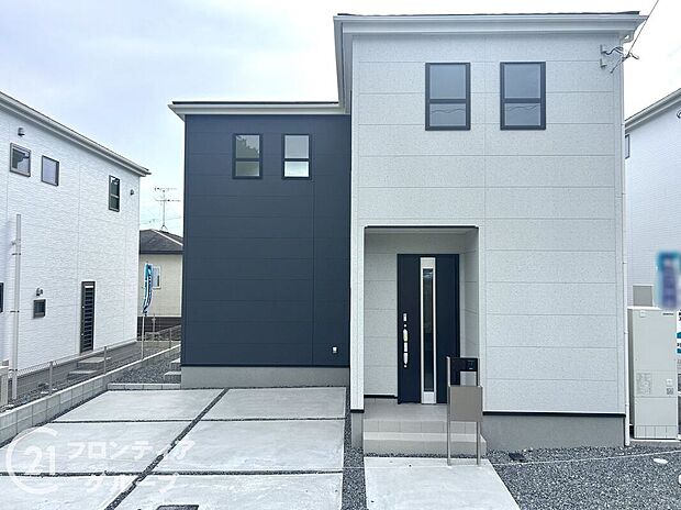 【外観】【4号棟】現地外観写真＼資金計画のお悩みお任せください！／最新FPシステムを使った資金計画のシミュレーションや専属のファイナンシャルプランナーがお金回りの整理をお手伝いします！住宅ローンもお任せ