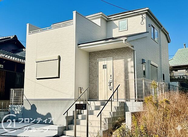 【外観】【1号棟】現地外観写真＼当社は年中無休でご案内可能／水曜日や祝日、年末年始も休まず営業！お仕事の予定を無理に変えなくともご案内、ご相談が可能です！お気軽にお問い合わせください♪