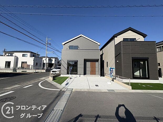 【駐車場】広々とした駐車場で、2台駐車可能です
