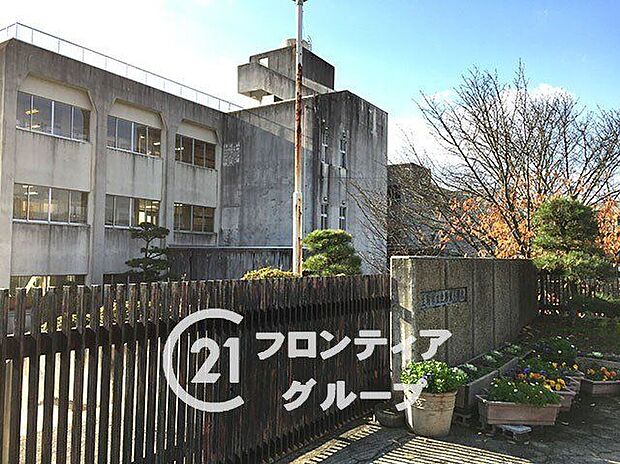 生駒市立生駒東小学校（約720m）