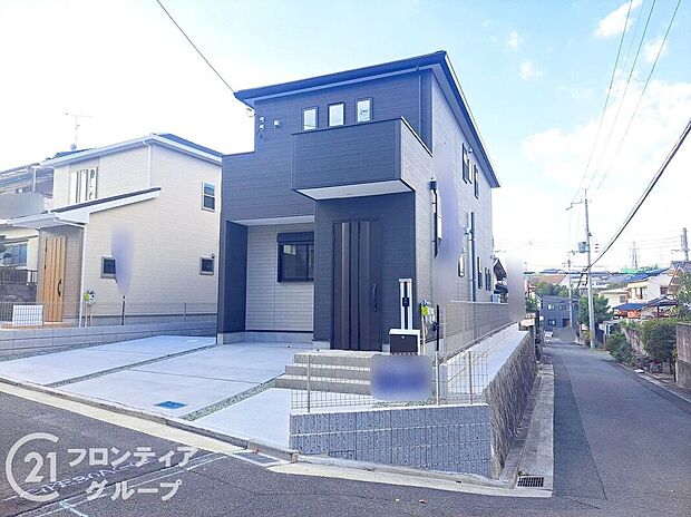 【外観】【２号棟】現地外観写真＼資金計画のお悩みお任せください！／最新FPシステムを使った資金計画のシミュレーションや専属のファイナンシャルプランナーがお金回りの整理をお手伝いします！住宅ローンもお任せ♪