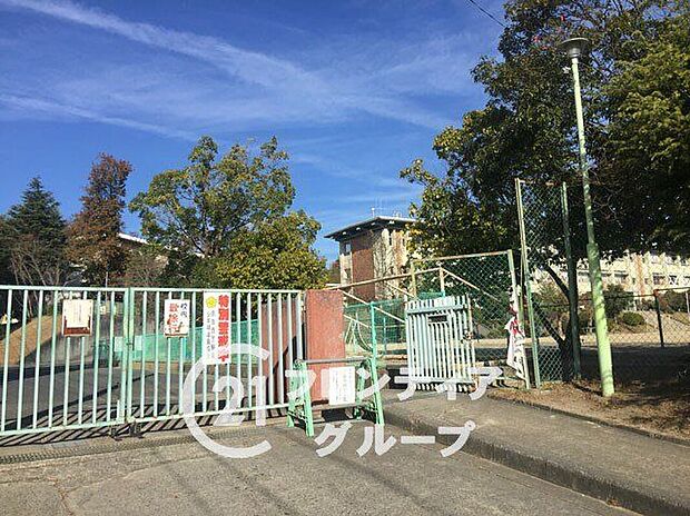 奈良市立平城西小学校（約690m）