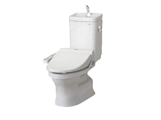 【その他設備】＼同仕様写真／1階、２階どちらにも節水省エネ仕様のシャワートイレを採用。便座から立ち上がりやすくする手すり、また棚やタオル掛けも設けています。