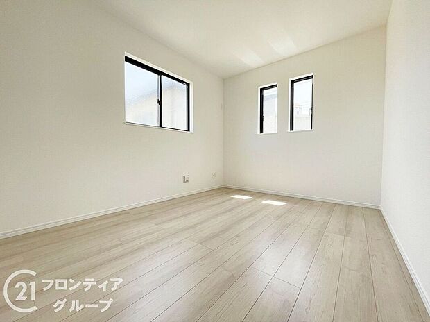 【子供部屋】フローリング材には、木目や色調など木材特有の風合いがあり、ナチュラルな美しさで、日々の生活に温もりを与えてくれます。