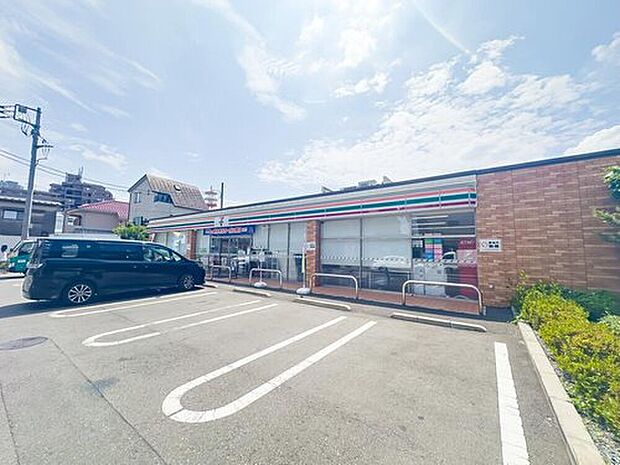 セブンイレブン国分寺本多4丁目店（約562m）