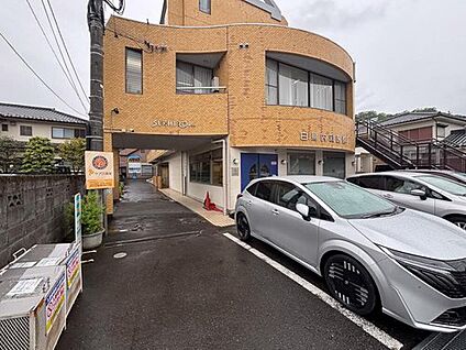 白鳥内科医院 650m(徒歩9分)