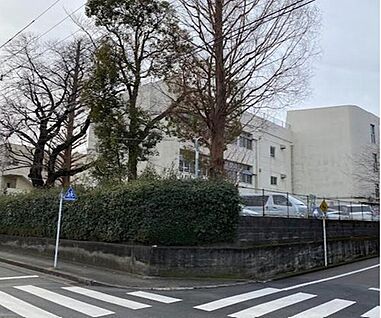 日野市立日野第六小学校 228m(徒歩3分)