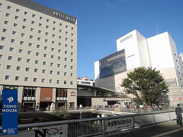 立川駅まで徒歩10分。一生に一度のお買い物だからこそ、妥協なく、ストレスなく、安心感をもって。現地でプロ目線でのご案内をさせていただきます。