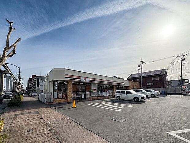 セブンイレブン日野甲州街道駅前店(約150m)
