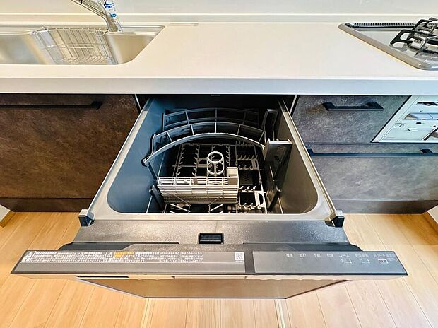 【ビルトイン食洗機】毎日の食器洗いをサポートするビルトインタイプの食洗機!家事の負担をグッと減らせます。
