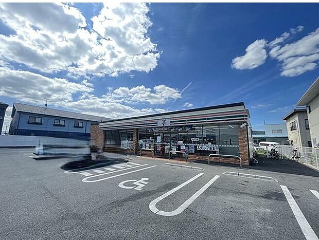 セブンイレブン南川瀬町店