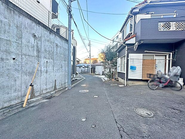 ☆☆風通しの良い住宅地☆☆ ゆとりのある住宅地 部屋の窓を開けるとそこには心地よい風が通りぬけます♪