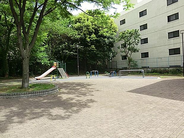 沢渡公園(約750m)