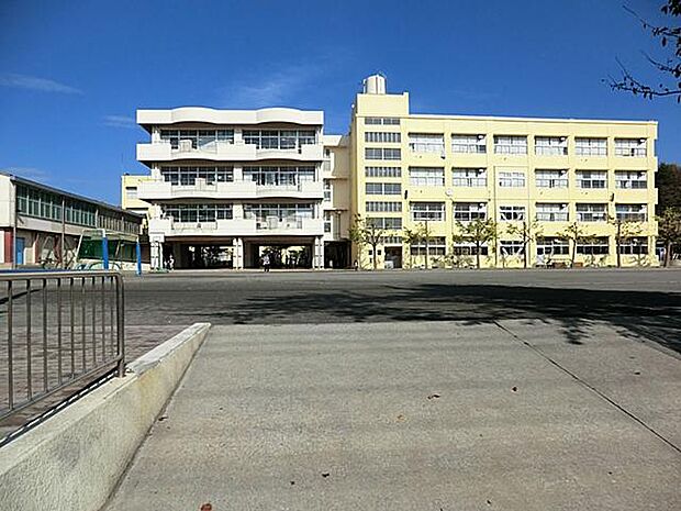 横浜市立駒林小学校(約400m)