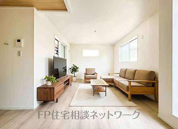 家族と過ごす時間を大切にしたい方にぴったりのゆとりある住空間です。(本画像はCGで作成しており、実際に現地に家具はおかれておりません。また価格に家具は含まれておりません。)