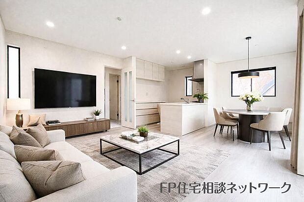 家族と過ごす時間を大切にしたい方にぴったりのゆとりある住空間です。(本画像はCGで作成しており、実際に現地に家具はおかれておりません。また価格に家具は含まれておりません。)