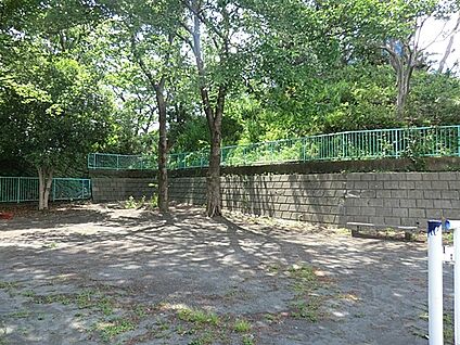中沢町第三公園 140m