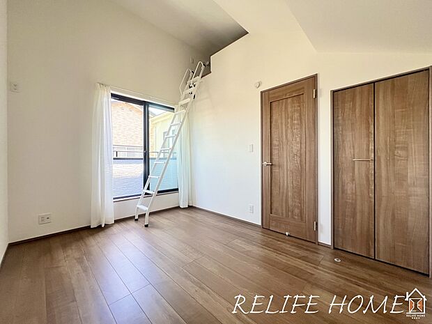【リビング以外の居室】■Style room■ ゆとりある広さが確保された洋室。寝室や書斎などライフスタイルに合わせてお使いいただけるプライベートスペース♪