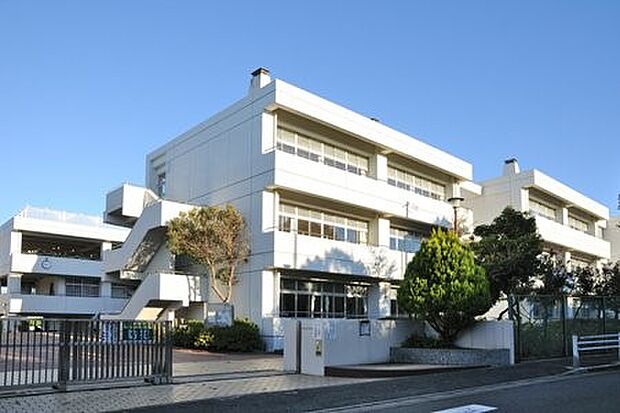 横浜市立東永谷中学校(約450m・徒歩6分)