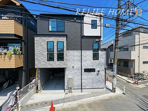 【現地外観写真】■Appearance■  陽当りが良く、永住地にふさわしい閑静な住宅地。是非周辺の環境を実際にお確かめください。（A号棟）