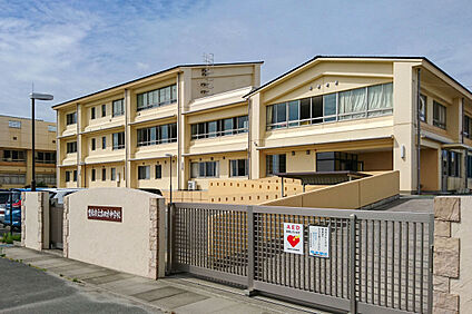 吉田方中学校 1500ｍ(徒歩19分)