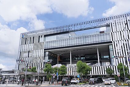 JR「尾張一宮」駅・名鉄「名鉄一宮」駅 約2,600m～2,660m(徒歩33分～34分)