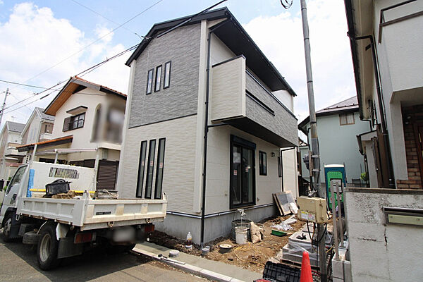 販売現地写真（2026年6月撮影）　西武多摩湖線「一橋学園」駅まで徒歩21分の立地です。
