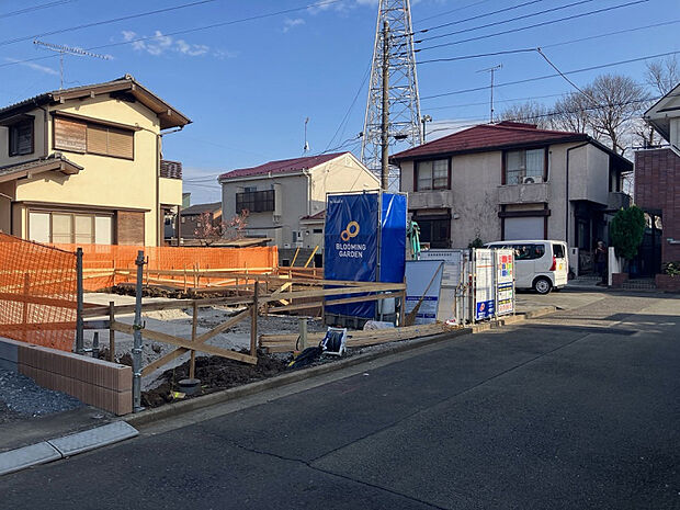 現地写真(2026年3月撮影)建築中です 基礎着手後