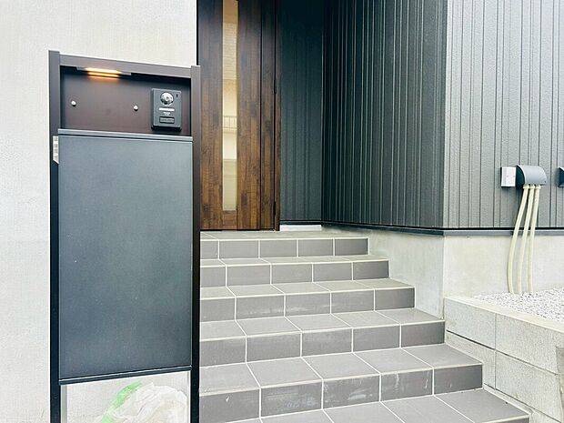 【【宅配ボックス】】同社施工例