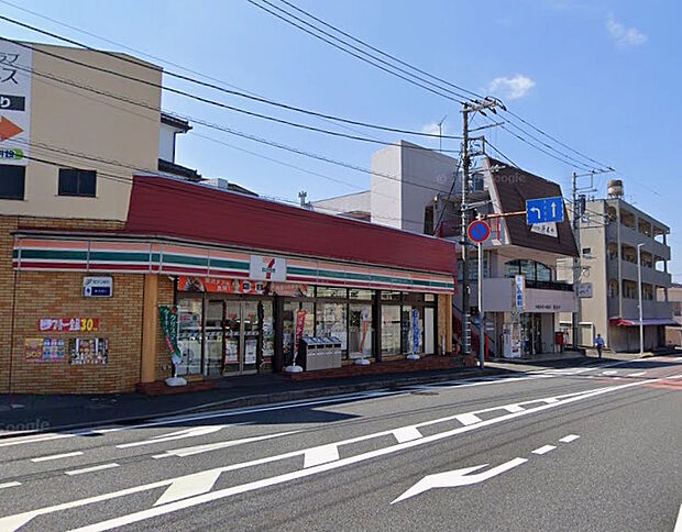 セブンイレブン横浜小机店（約250m）