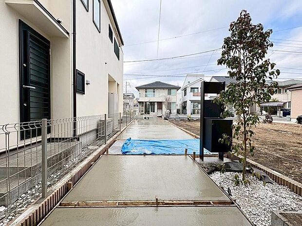 【【駐車場】】来客時に便利な駐車スペースが2台