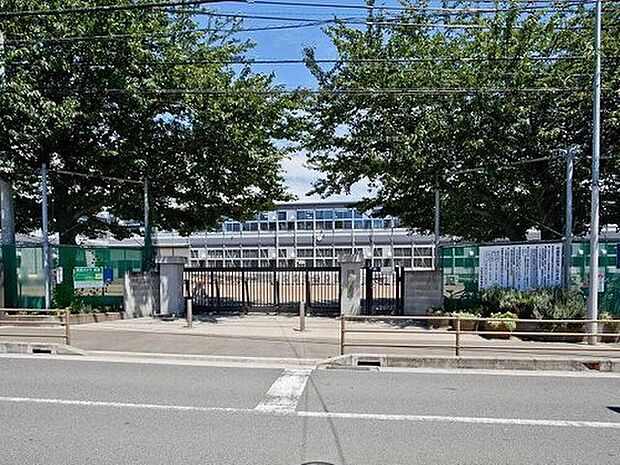大和市立桜丘小学校（約1,141m）