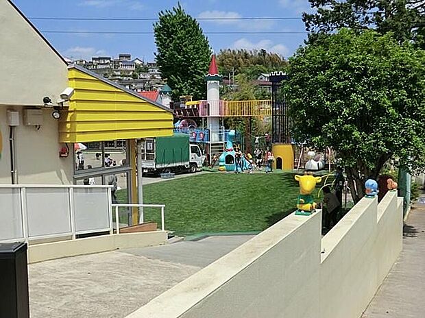 鶴川若竹幼稚園(約924m)