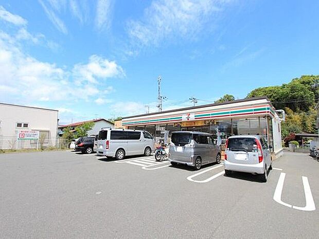 セブンイレブン町田堺店(約550m)