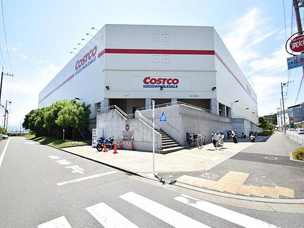 コストコ(約3,500m)