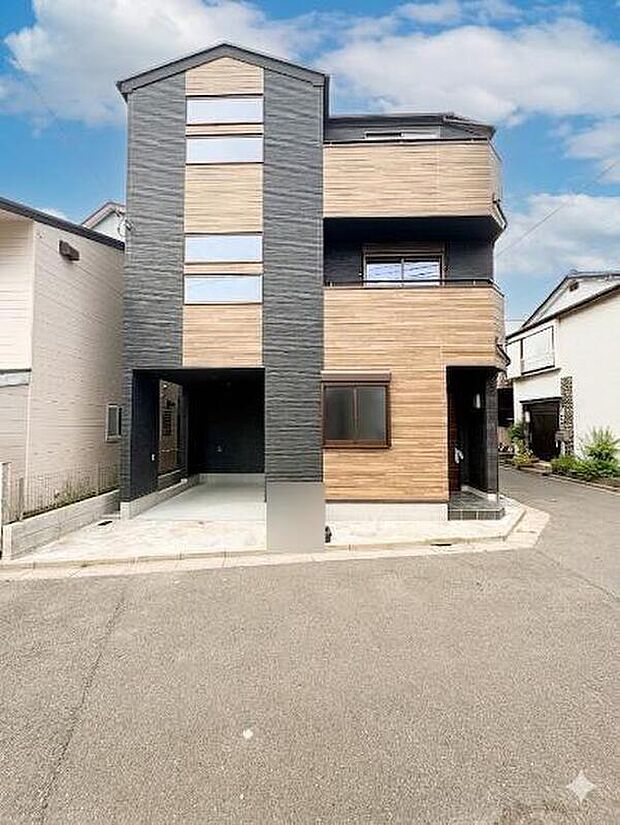【外観】こちらの物件に少しでもご興味がありましたら、お気軽にお電話下さい。ネット上で「見えない物」「わからない事」でも、実際にご見学いただくことで、手に取るようにおわかりいただけるはずです。*CGによ