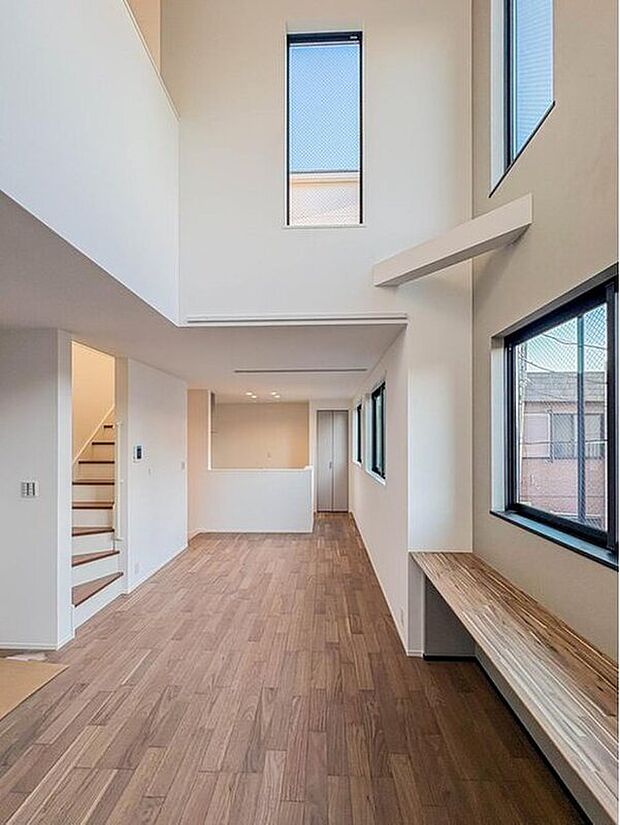 【リビング】整然とした空間演出、快適な理想の暮らしの実現は家のみの拘りではなく、そこで暮らす方々にとって素敵な環境であることも挙げられると思います。