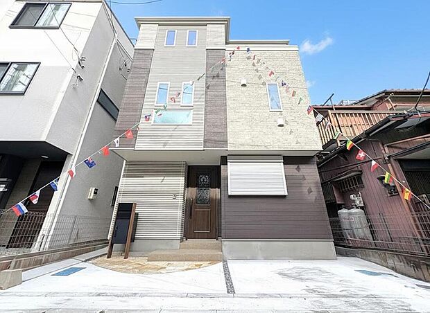 【外観】全室 南向き!蕨駅東口8分、閑静な住宅エリアに佇む限定1棟