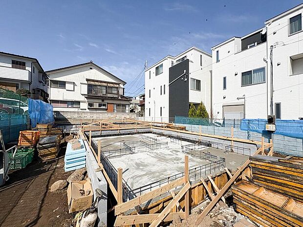 【現地外観写真】家の良し悪しだけでなく周辺環境も重要なポイント。