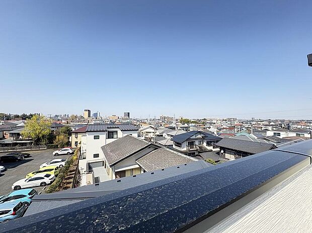 【【1号棟 眺望】】高台に位置する建物からの開放的な眺望！