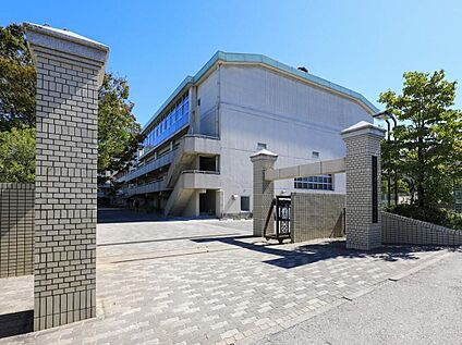 さいたま市立尾間木中学校 850m(徒歩11分)