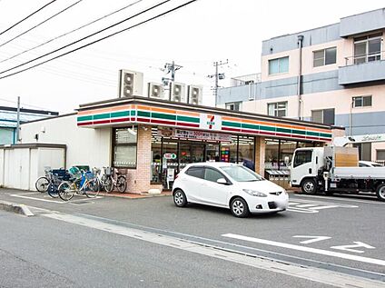 セブンイレブンさいたま田島7丁目店 300ｍ(徒歩4分)