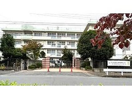 さいたま市立浦和大里小学校 730ｍ(徒歩10分)
