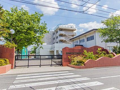 内谷中学校 700ｍ(徒歩9分)