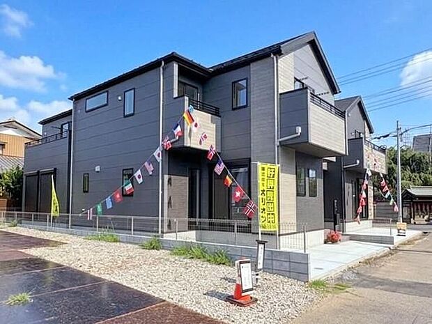 【現地外観写真】一つ屋根の下にそれぞれの暮らしがある。お部屋ぐらいは自分の価値観で自由にしたい。だからこそ、そのベースはシンプルであるべきだと思う。なぜなら、時の流れで人の好みは変わっていくものだから。